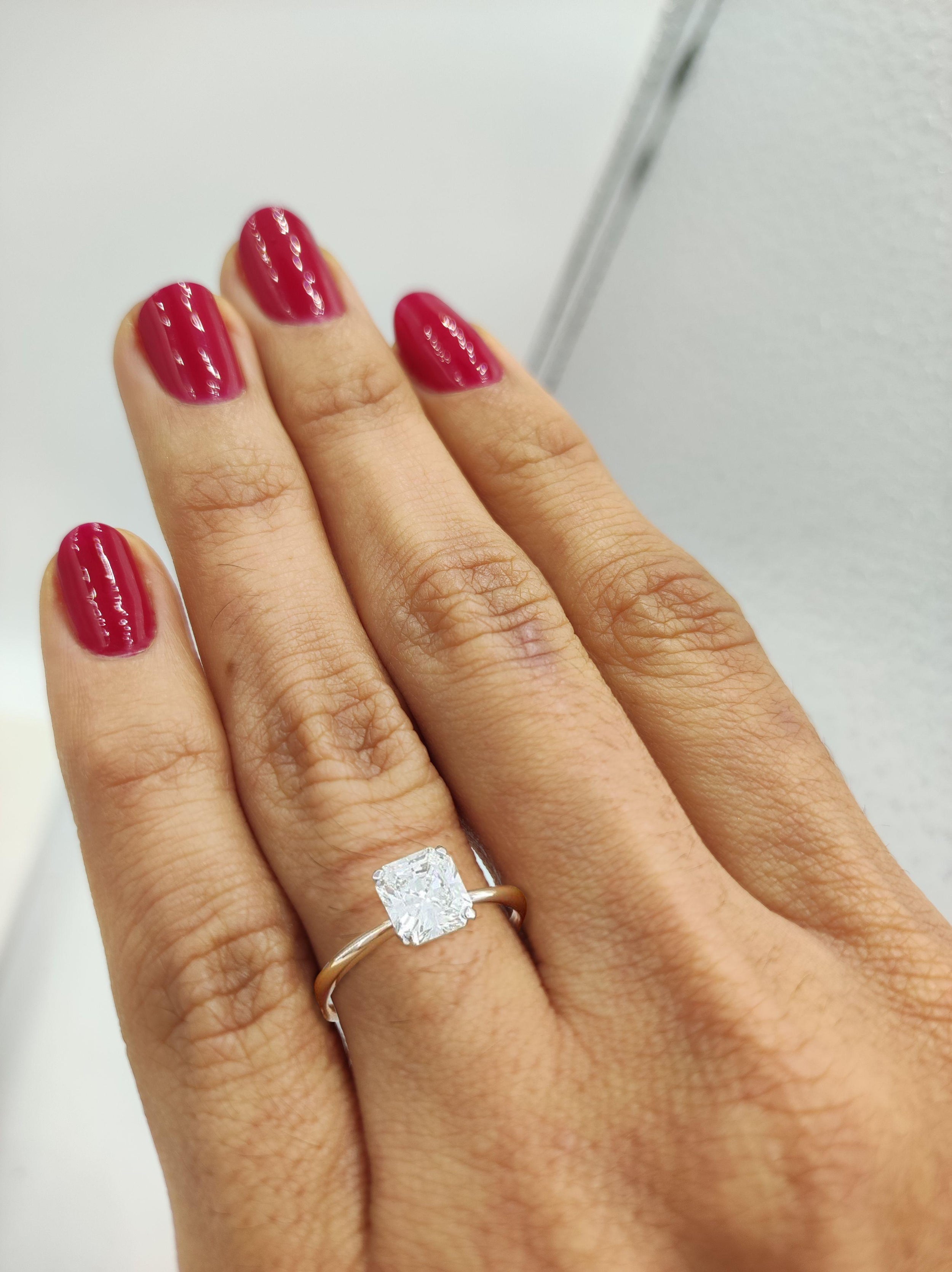 Verde 1ct IGI Certified Lab-grown Radiant Cut Solitaire Diamond Ring