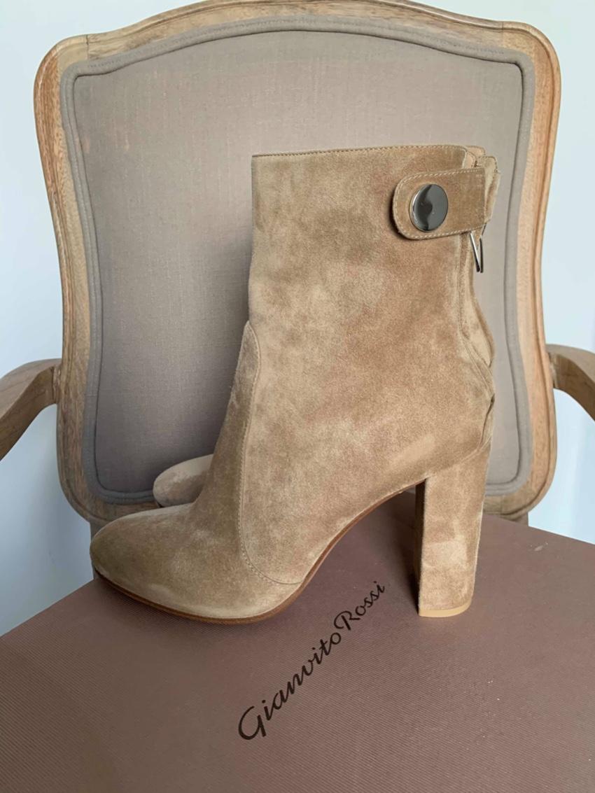 Gianvito Rossi Beige Suede Ankle Boots