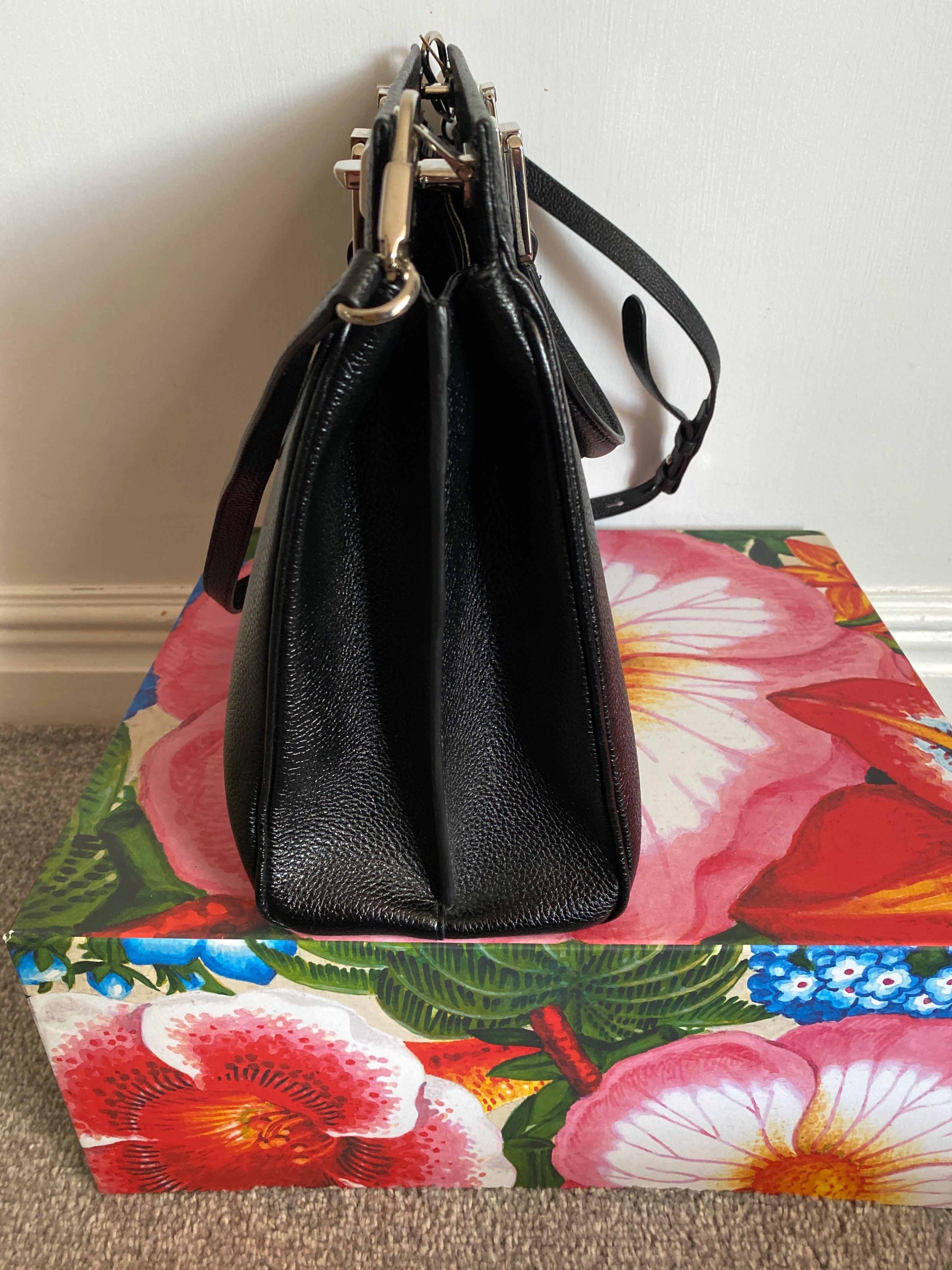 Gucci Black Leather Zumi Top Handle Tote