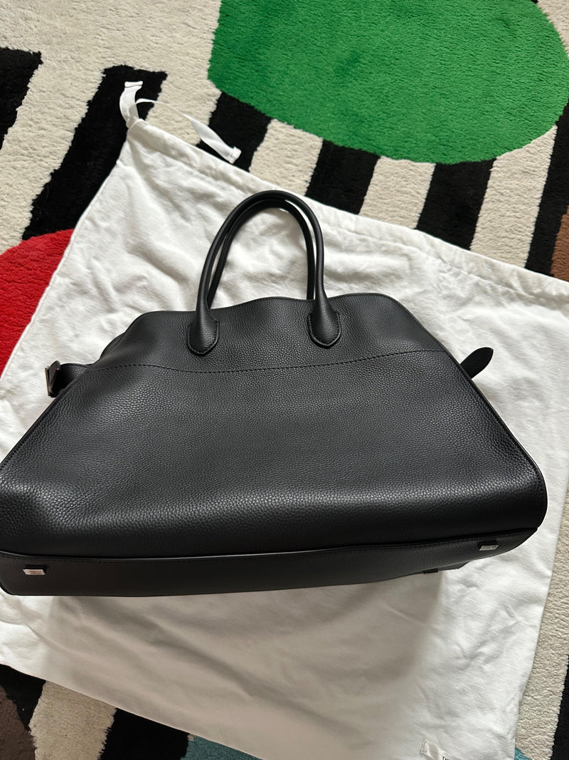 Soft Black Margaux 15