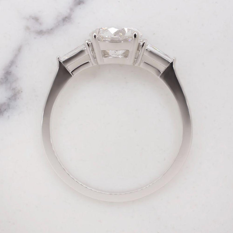 Verde 2ct IGI Lab-grown Round Cut Diamond Ring