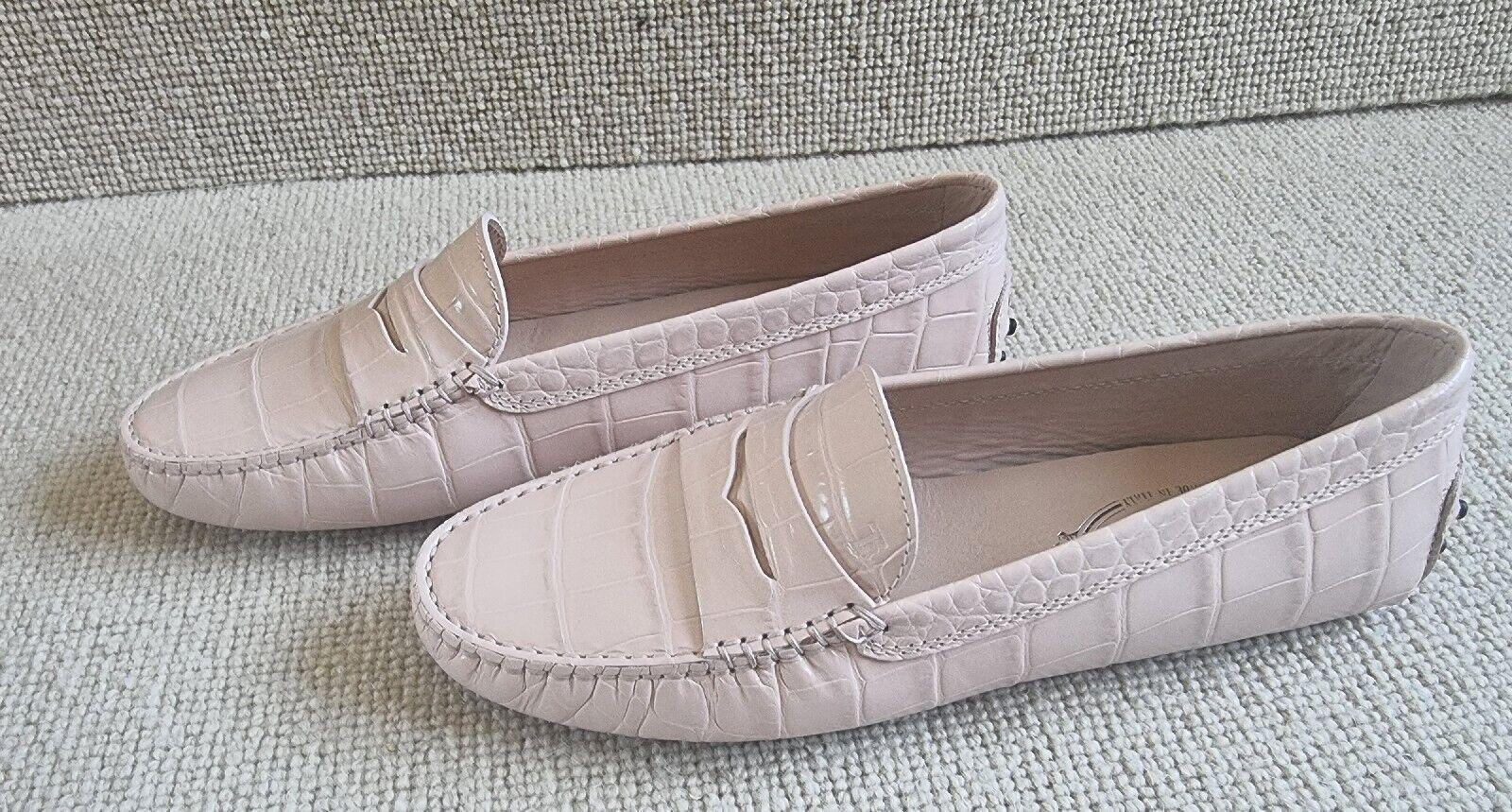 Crocodile Embossed Pink Gommino Driving Shoes