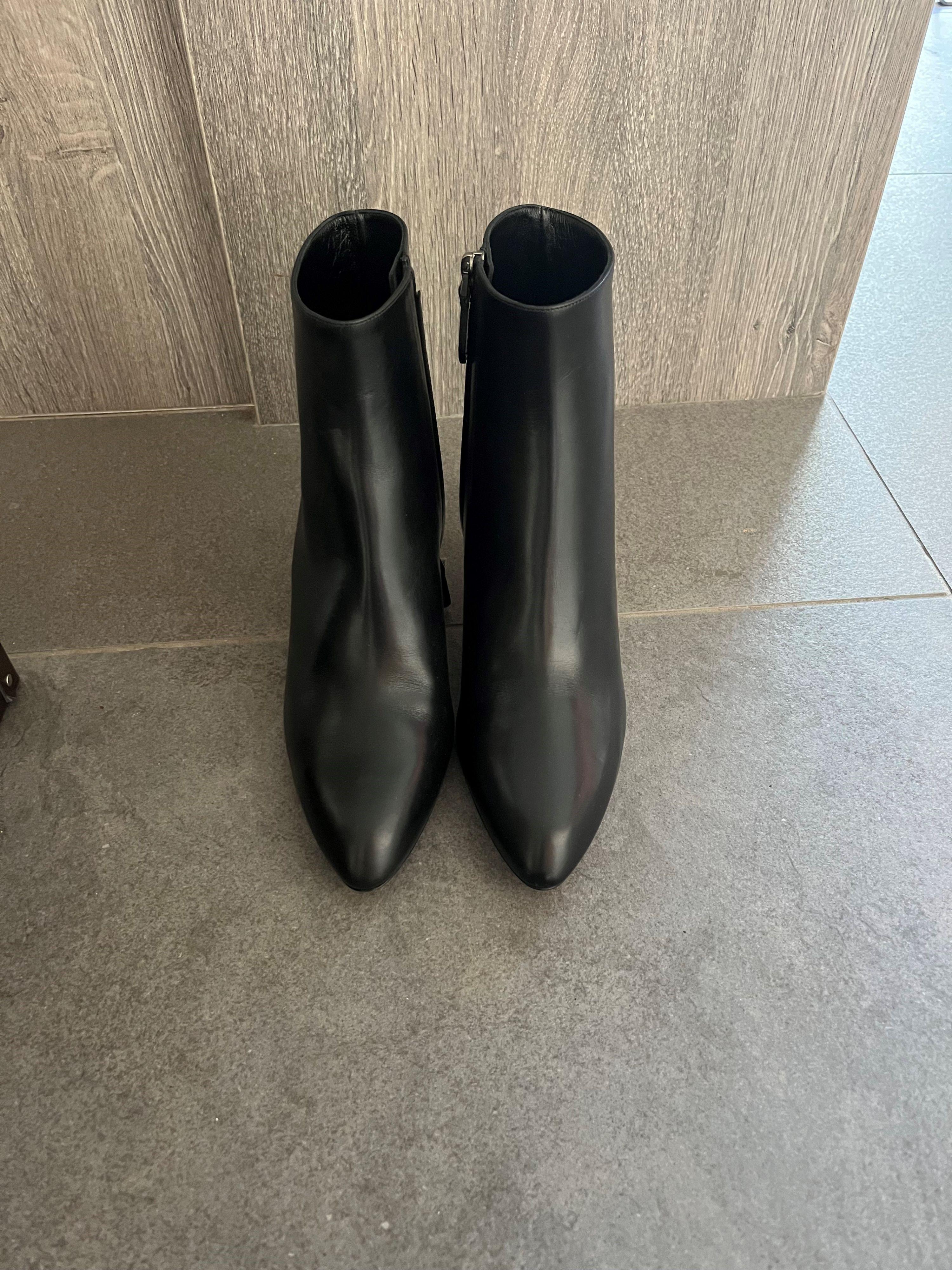 Alaia Black Leather Perspex Heeled Ankle Boots