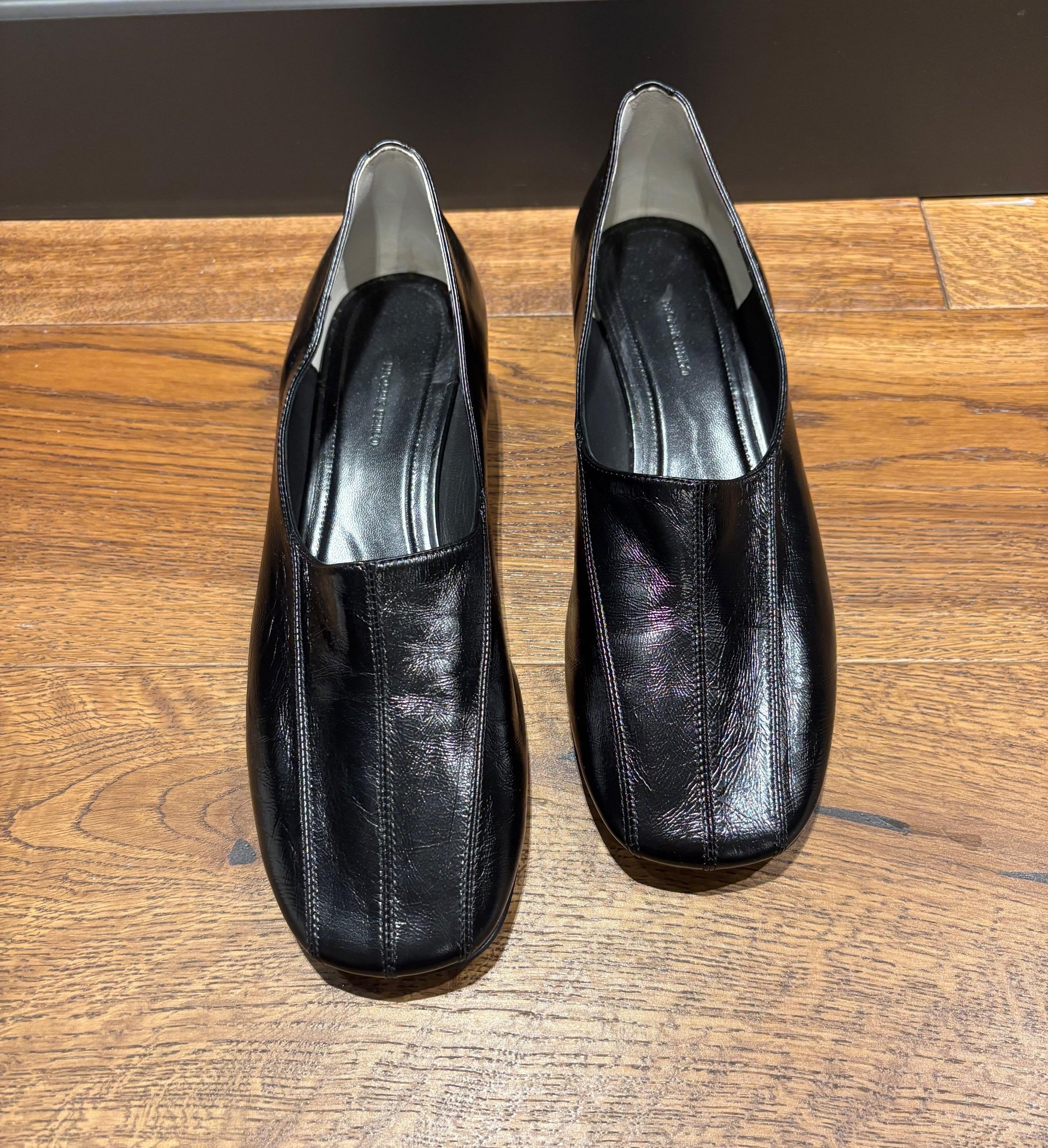 Phoebe Philo Black Leather Flats