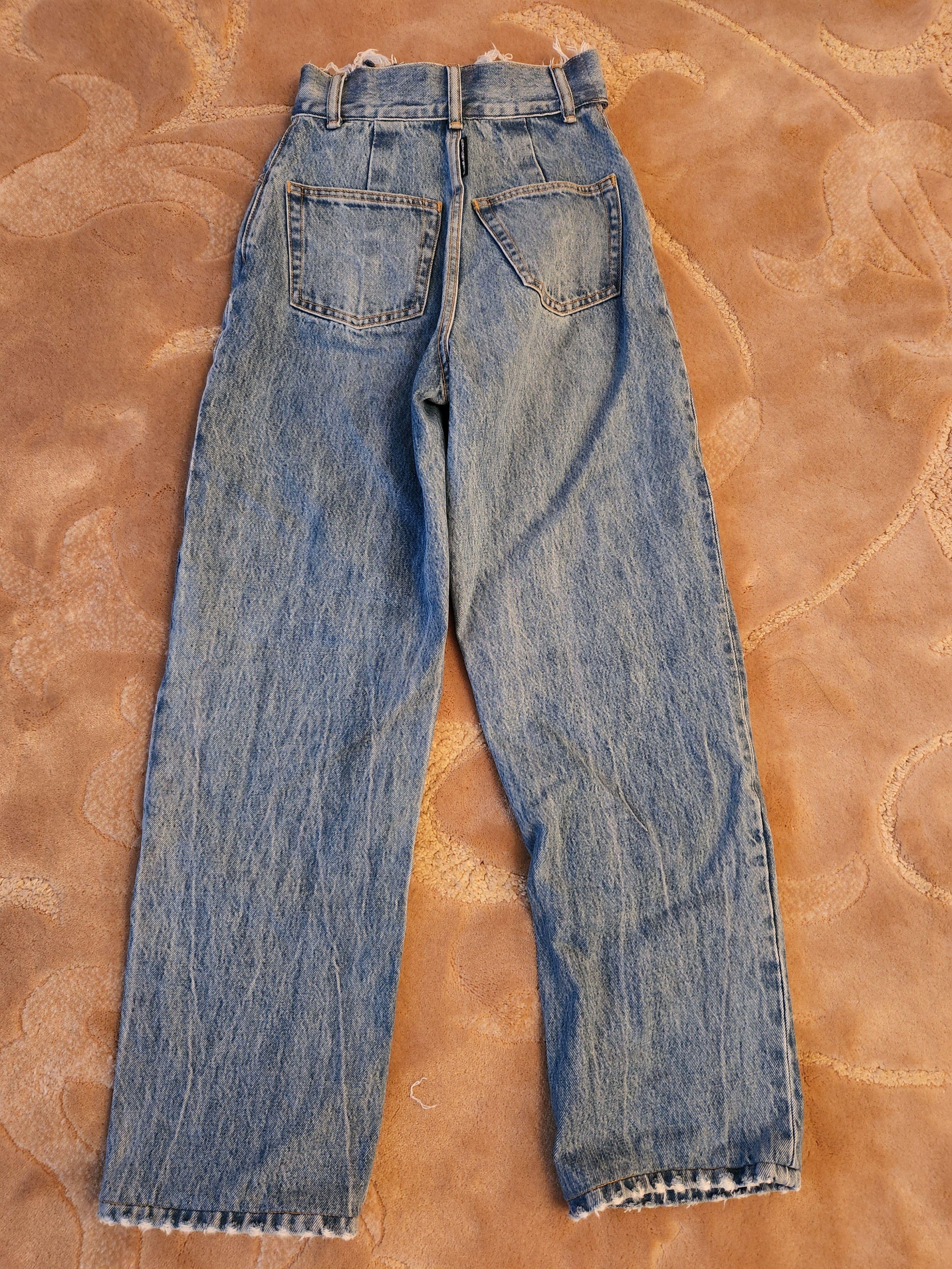 High Waist Belted Jeans