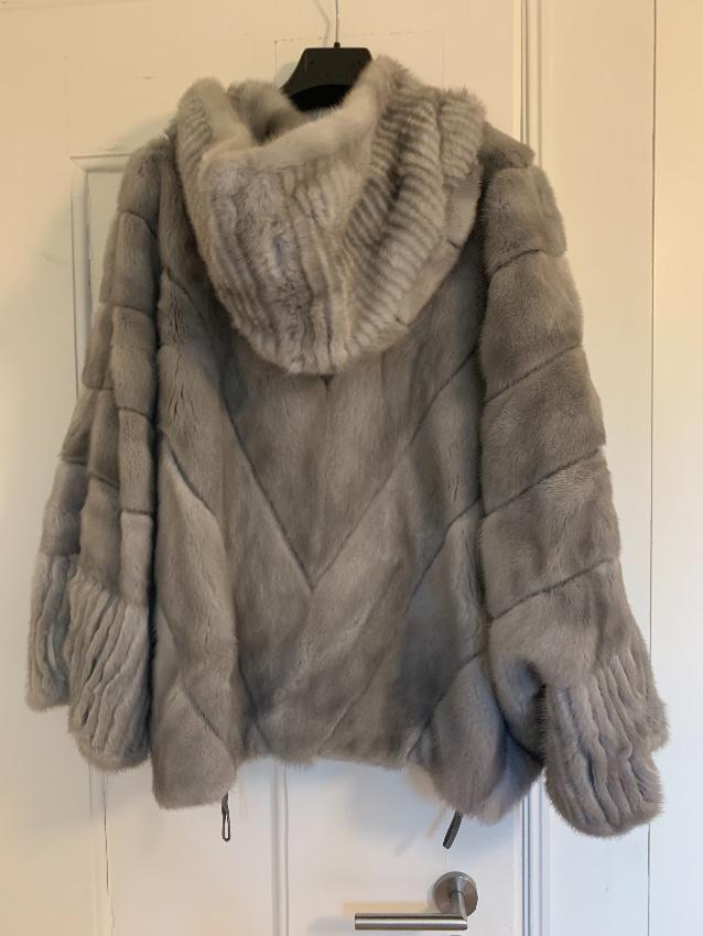 Vtoroy Mekhovoy Hooded Mink Fur Coat