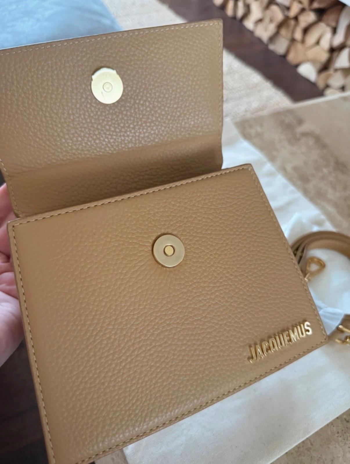 Jacquemus Medium Tan Leather Chiquito