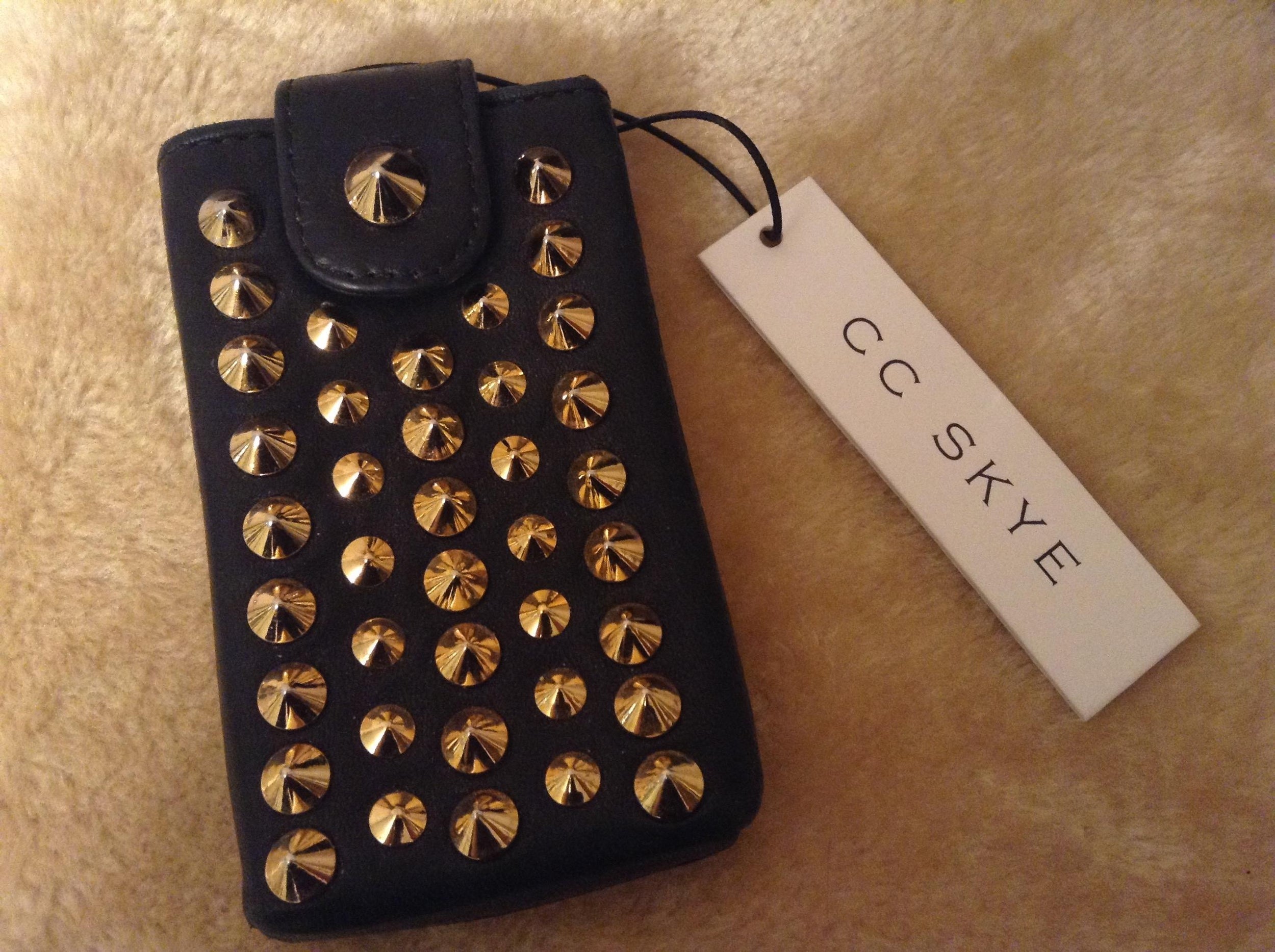 CC Skye Blackberry / Iphone case