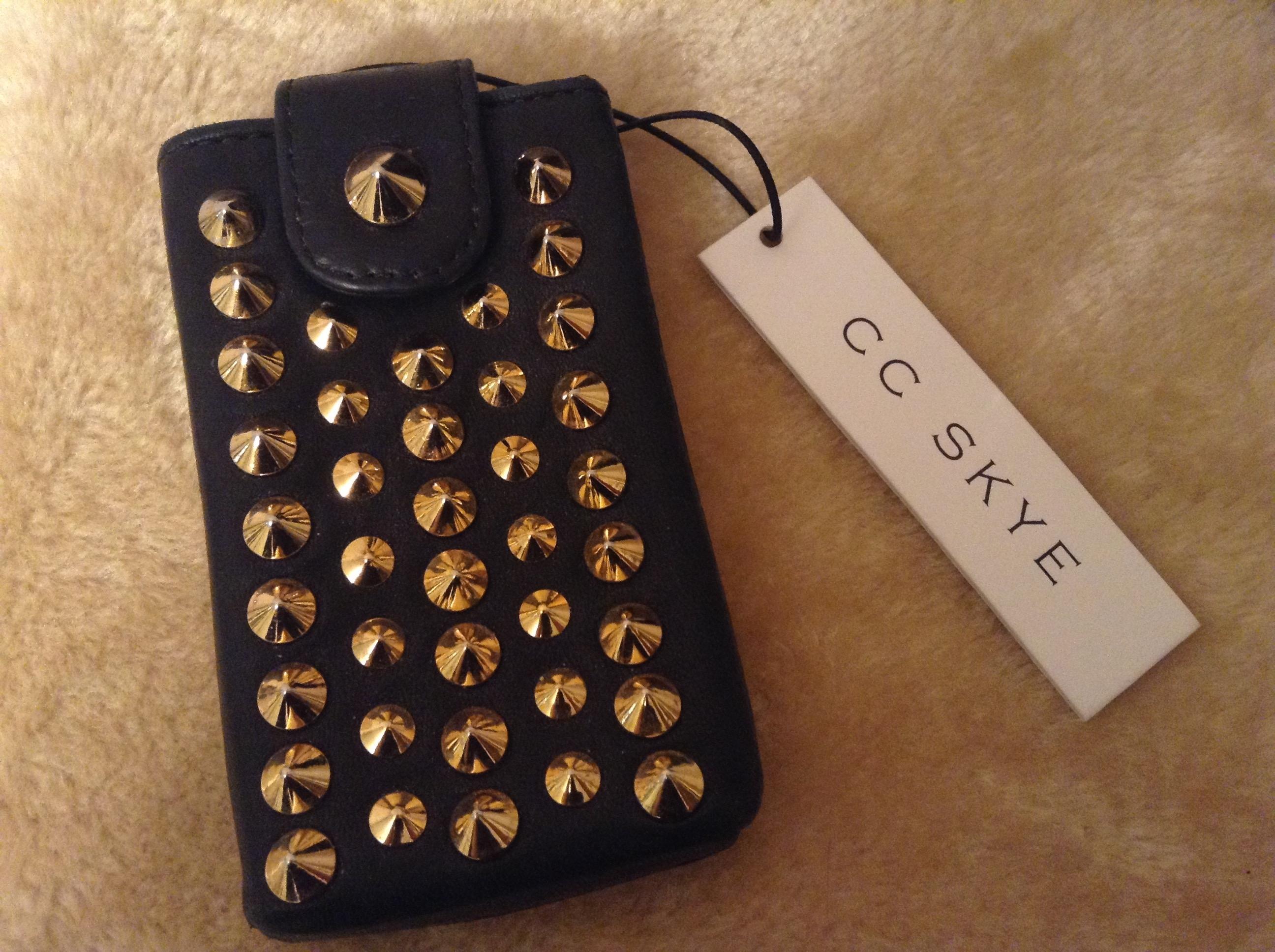 CC Skye Blackberry / Iphone case