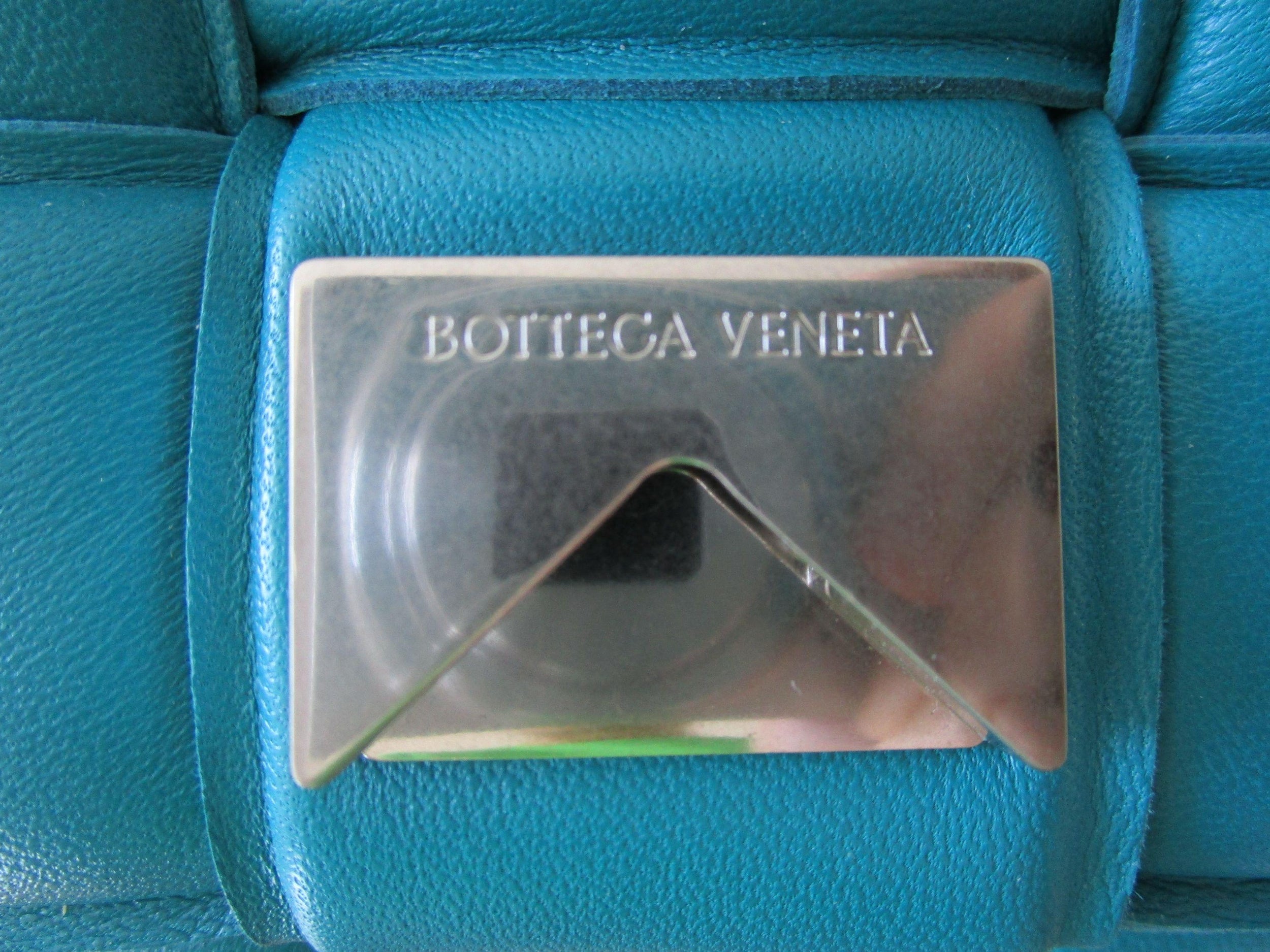 Cassette Small Padded Intrecciato Shoulder Bag