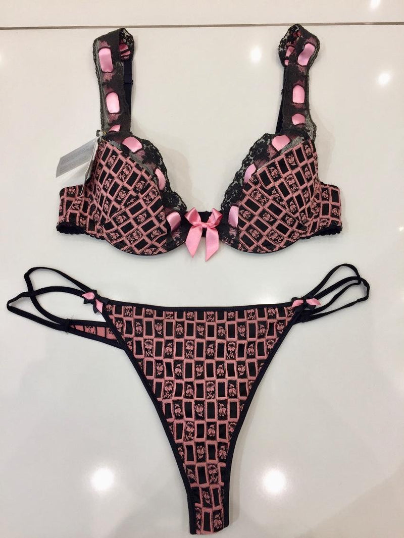 Vannina Vesperini Paris Rose & Black Plunge Bra & Thong Set