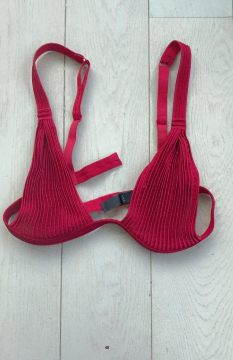 Red Tulle Nervures Triangle Bra