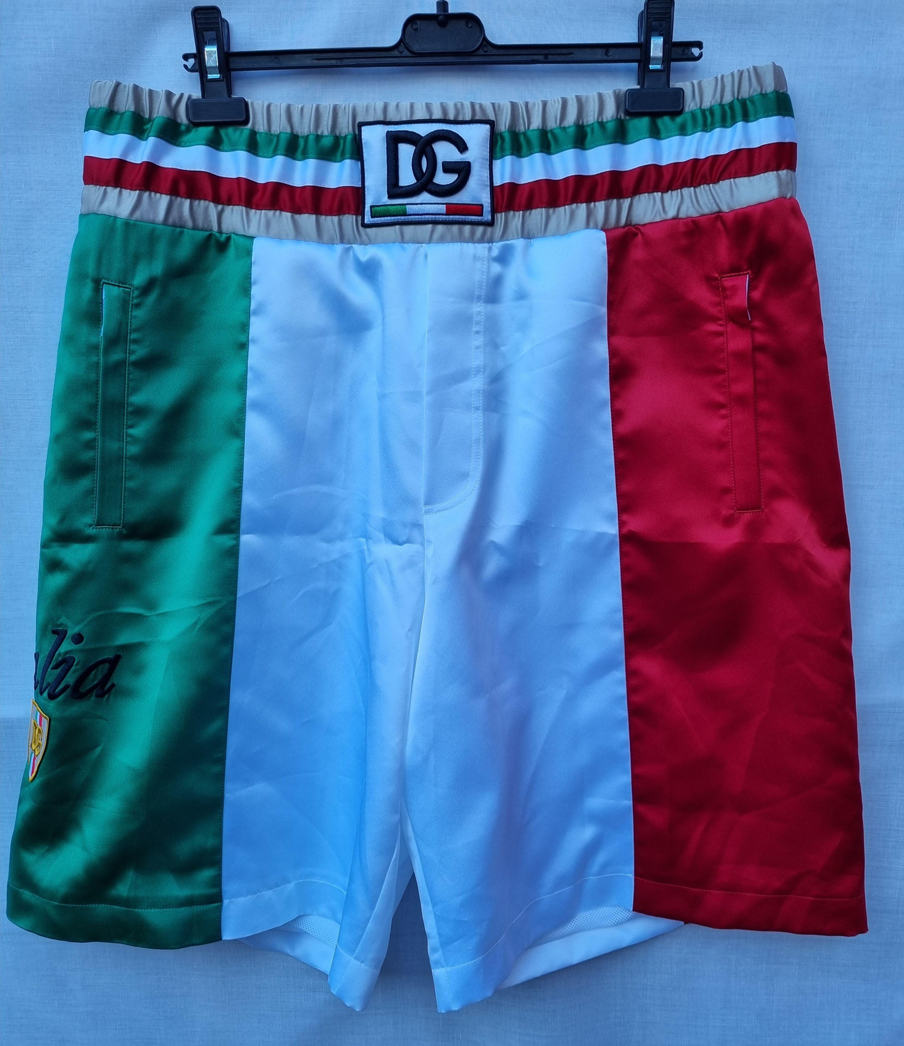 Tricolour satin shorts
