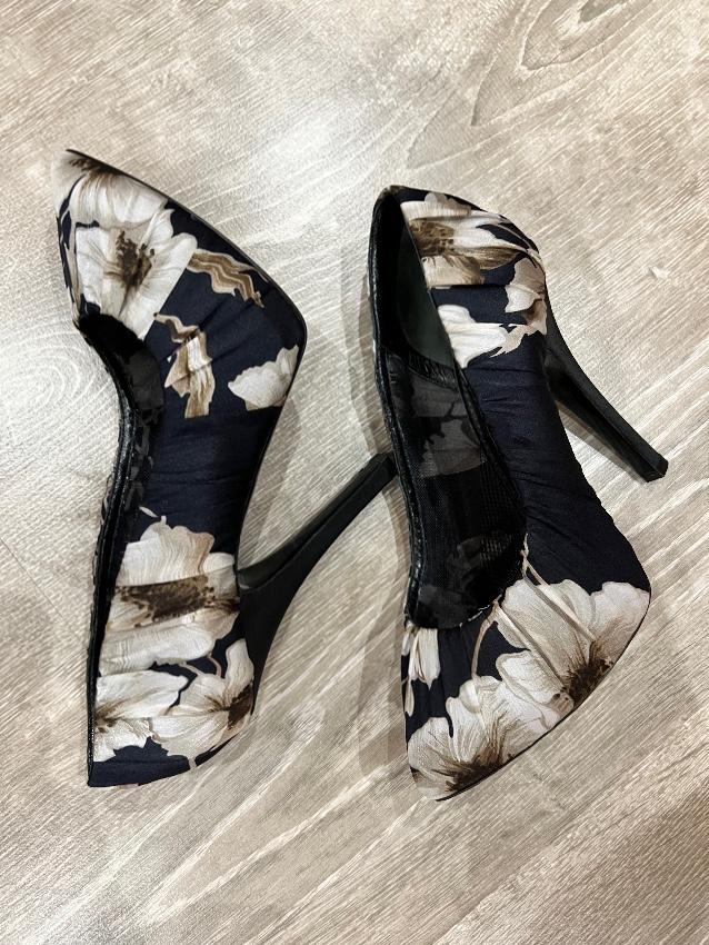 Dolce & Gabbana Ruched Floral Pumps