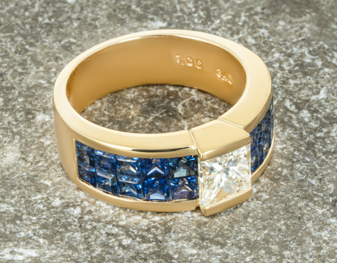 Yellow Gold Diamond & Sapphire Ring
