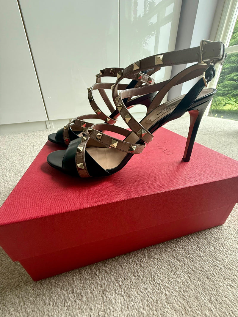 Black/Nude Rockstud Sandals