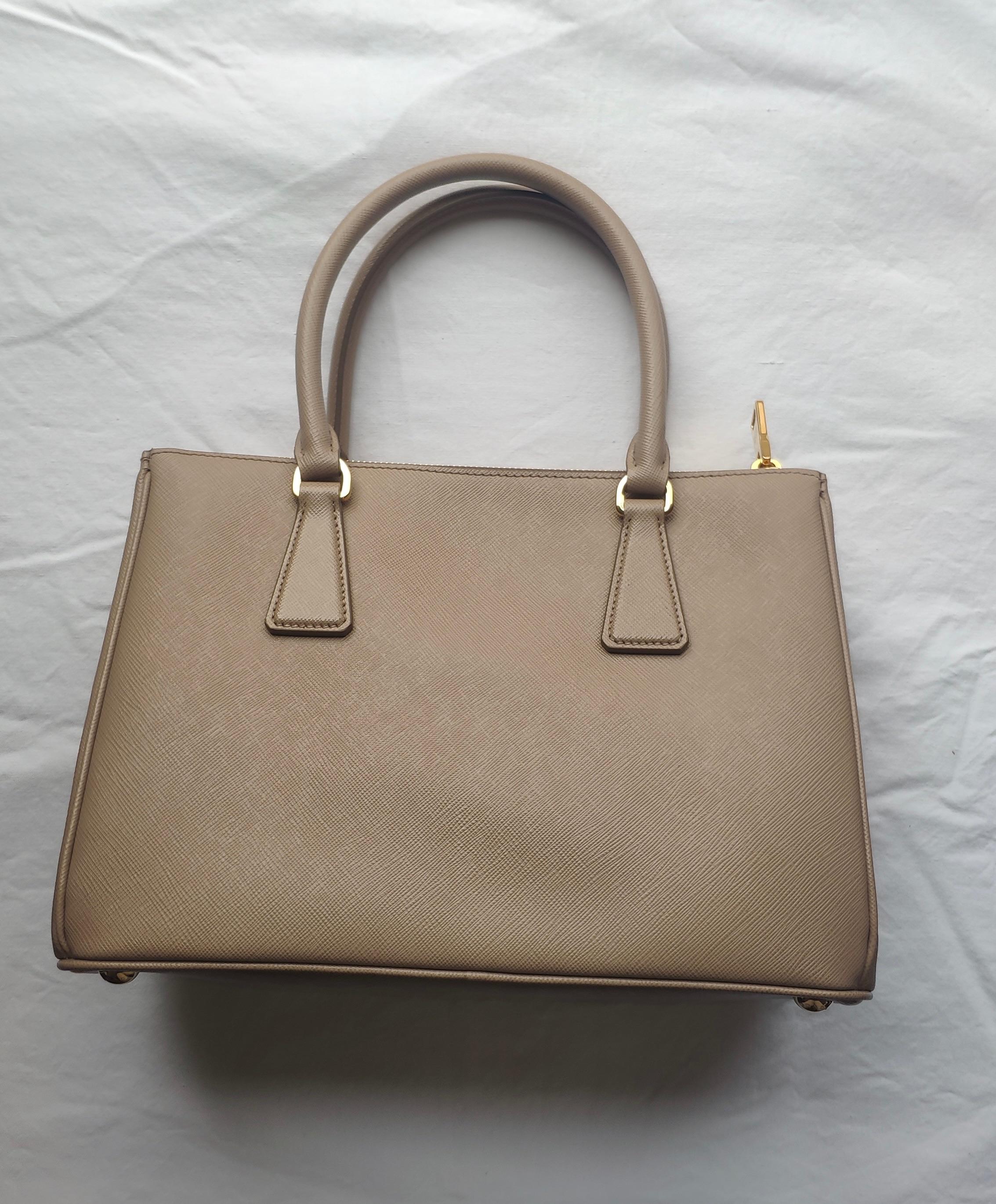 Beige Saffiano leather small Galleria bag