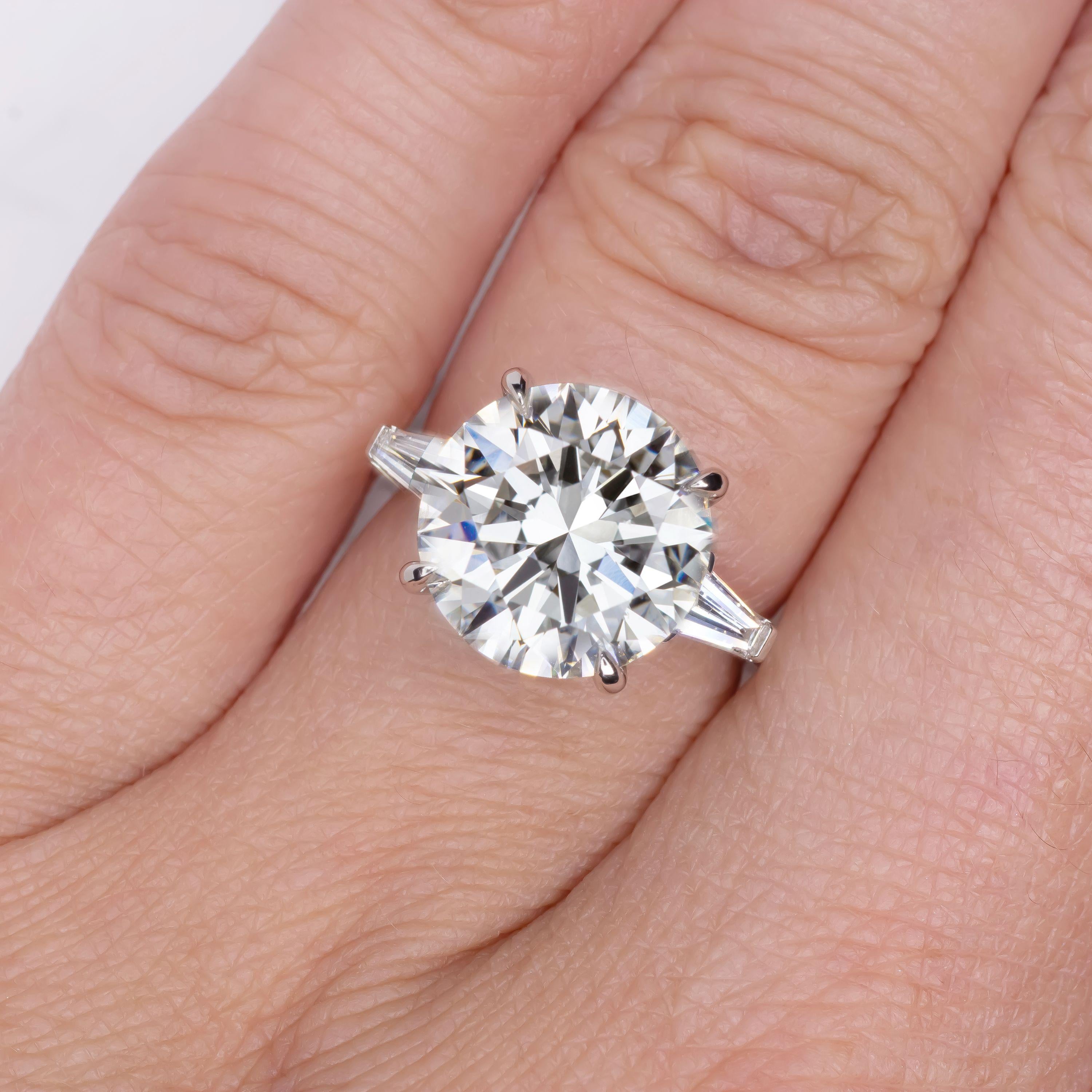 Verde 5ct IGI Lab-grown Round Cut VS2 Diamond Ring
