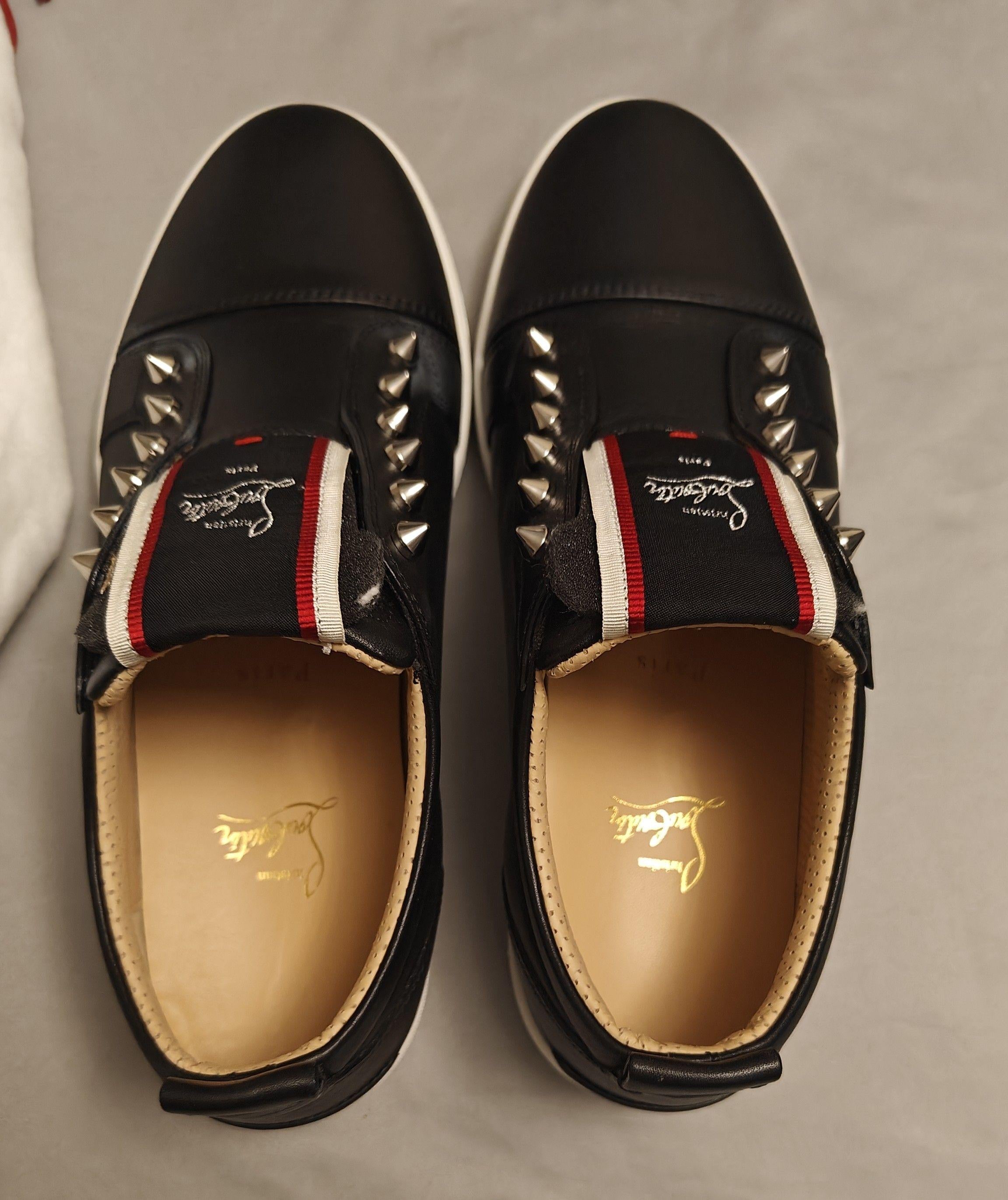 Louboutin F.A.V Fique A Vontade