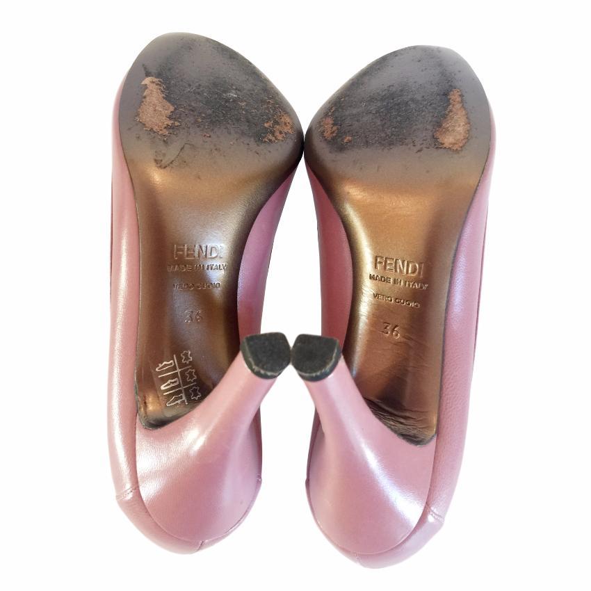Fendi Pink Leather Pumps With Gold Hardware