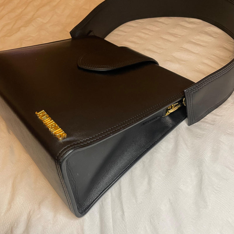 Jacquemus Le Bambino 24 lBlack Leather Shoulder Bag