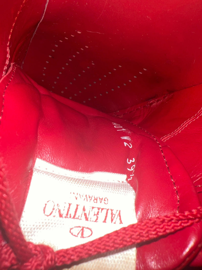 Red leather Rockstud 11 Untitled trainers