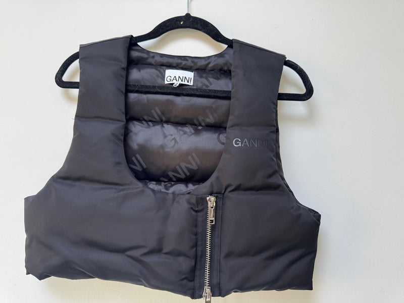 Cropped Black Zip Front Vest