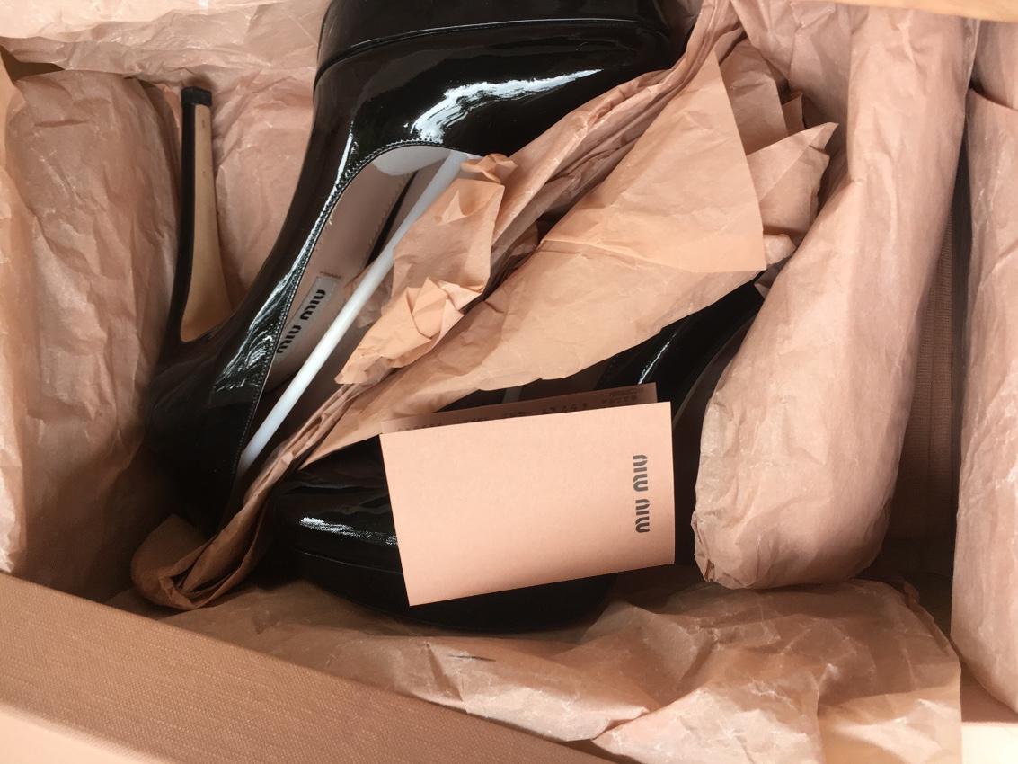 Miu Miu Black Patent Leather Pumps