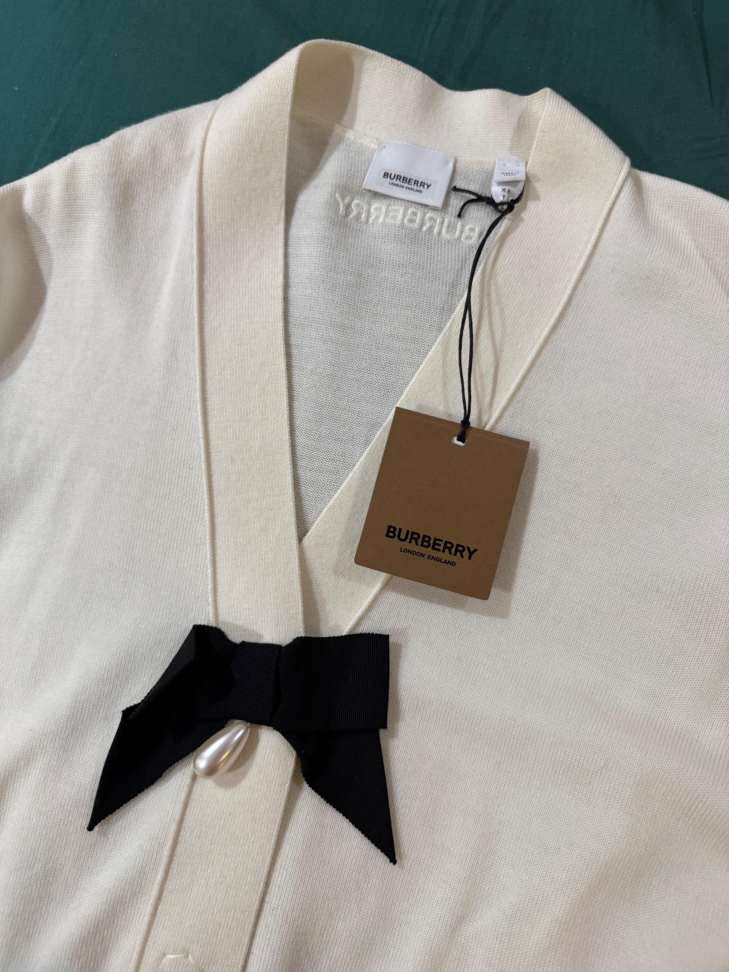 Burberry White  Bow and Pearl Detail Cardigan