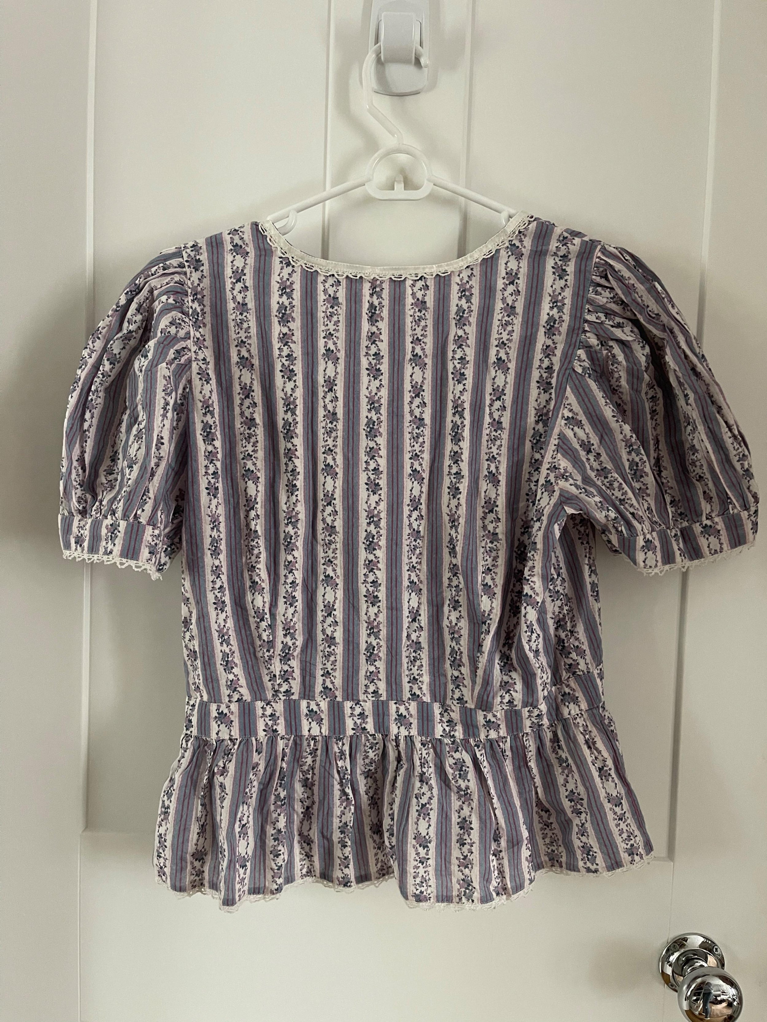 Blue floral Rikki blouse