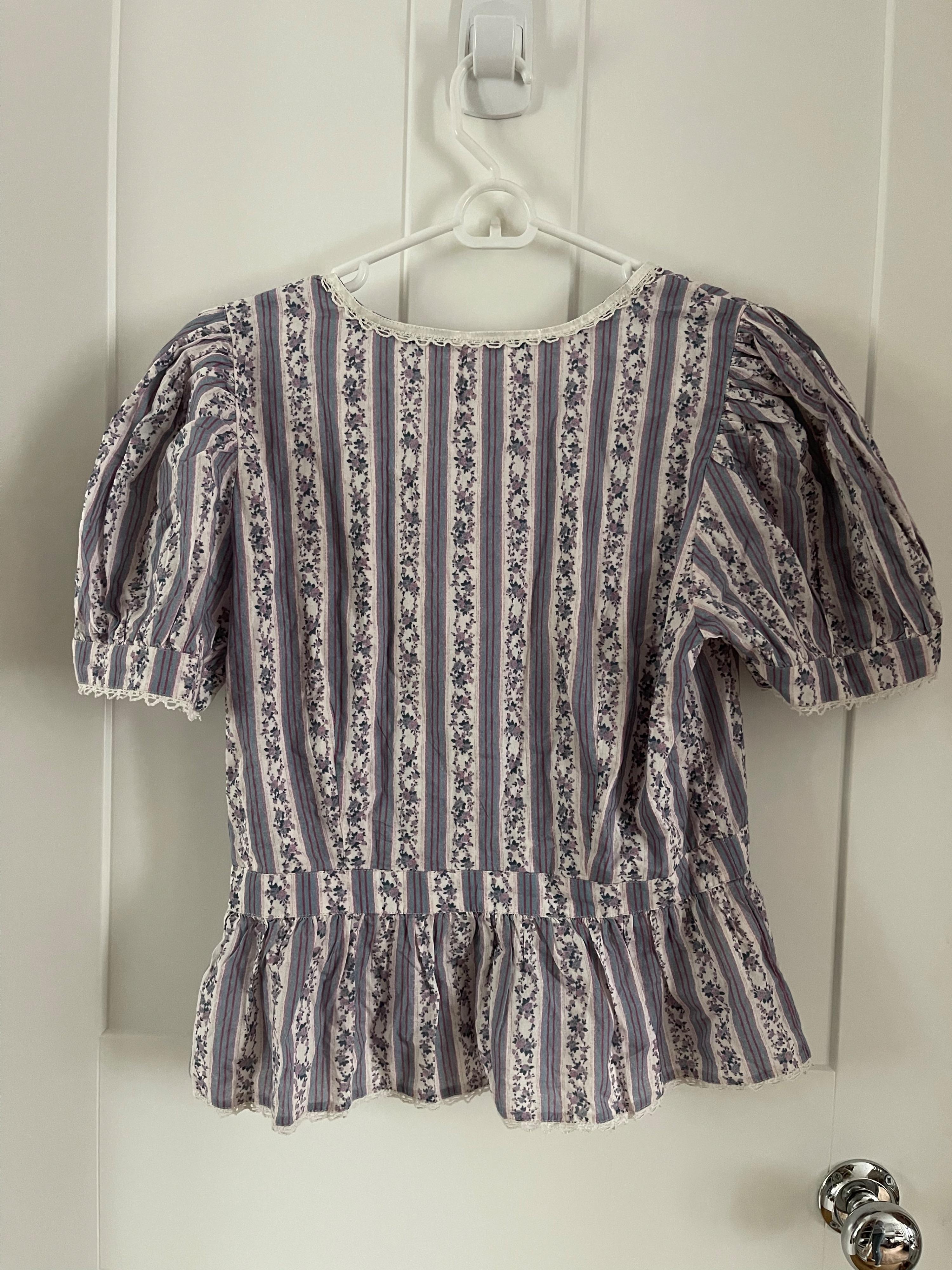 Blue floral Rikki blouse