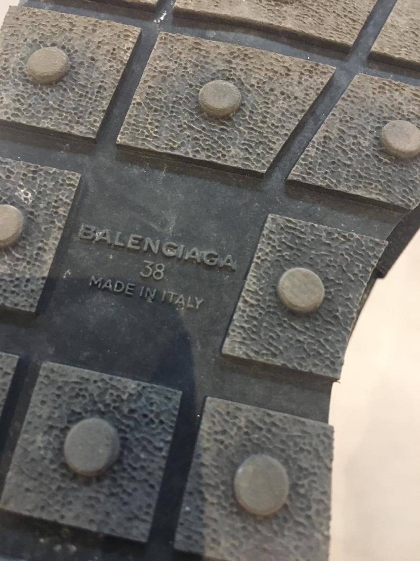 Balenciaga Black/Silver Race Runner Sneakers