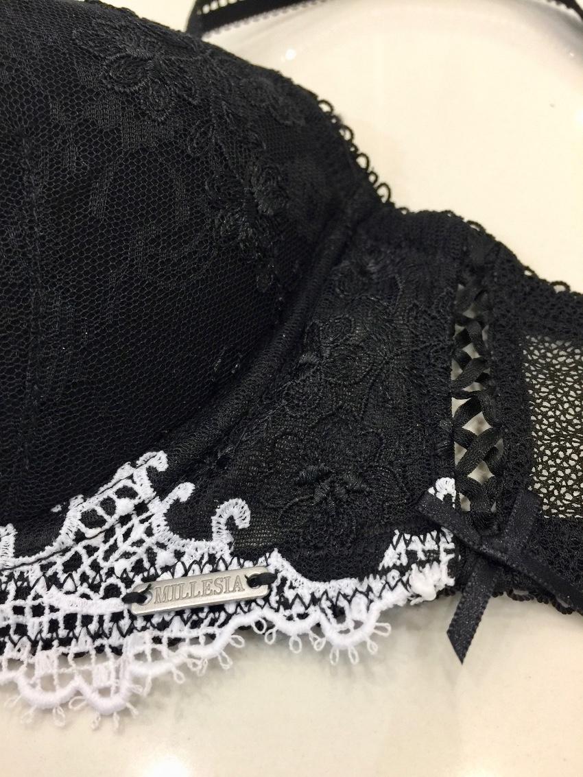 Millesia Black & White Guipure Lace Pad Bra & Suspender Thong Set
