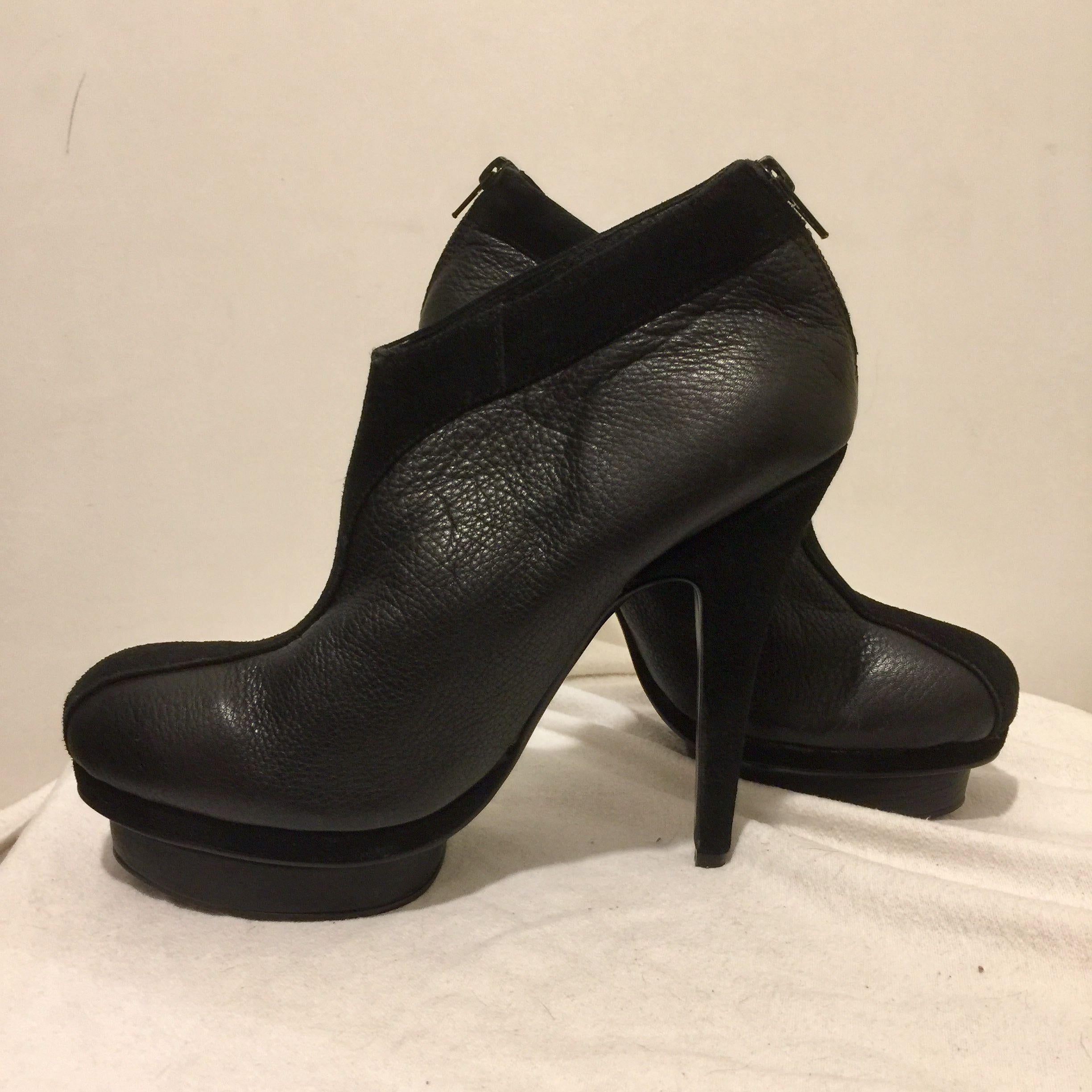 Vintage Black Leather & Suede Platform Heeled Easy Booties