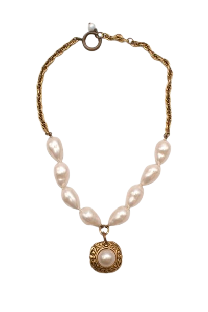 Gold Tone Faux Pearl Pendant Necklace
