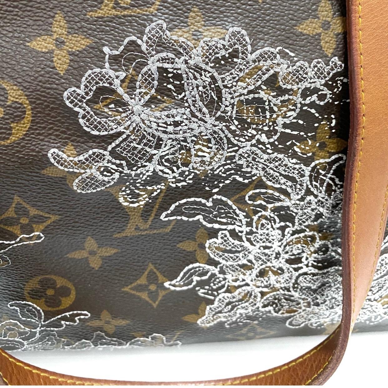 Monogram canvas Dentelle Batignolles Horizontal tote bag