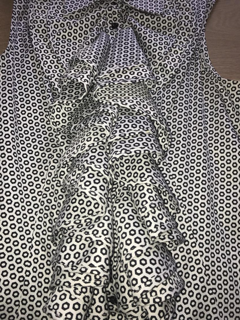 Anne Fontaine Geometric Monochrome Frill Sleeveless Blouse