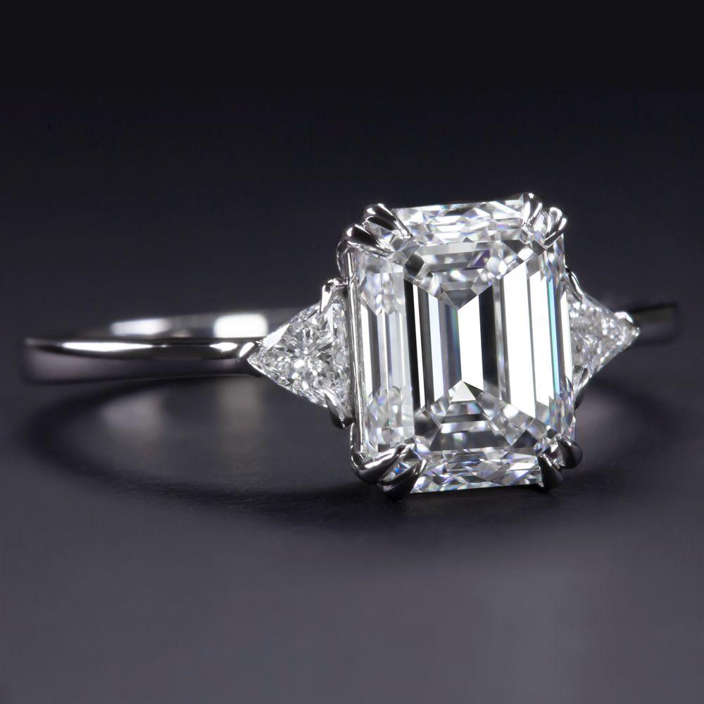 Verde 2ct IGI Certified Lab-grown Emerald Cut Diamond Ring