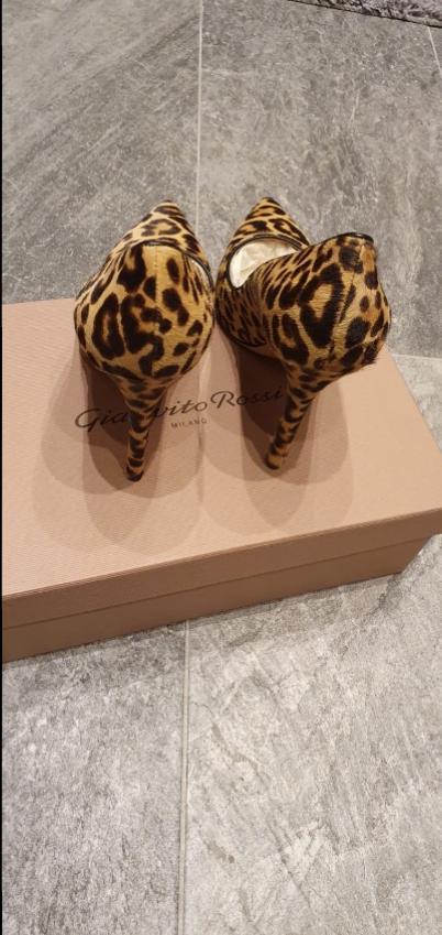 Gianvito Rossi Gianvito leopard-print calf hair pumps