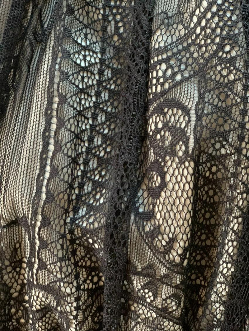 Alice + Olivia Black Sleeveless Lace Gown with White Underlay
