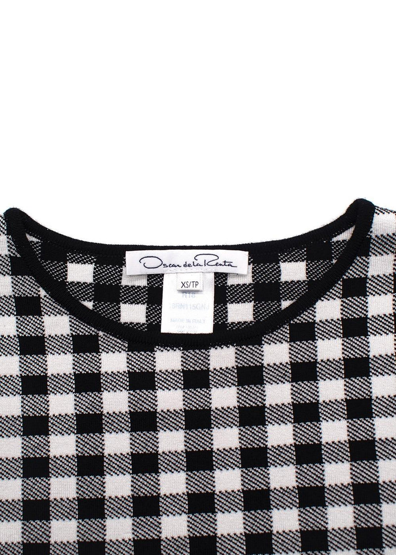 Oscar De La Renta Monochrome Houndstooth Belted Peplum Top