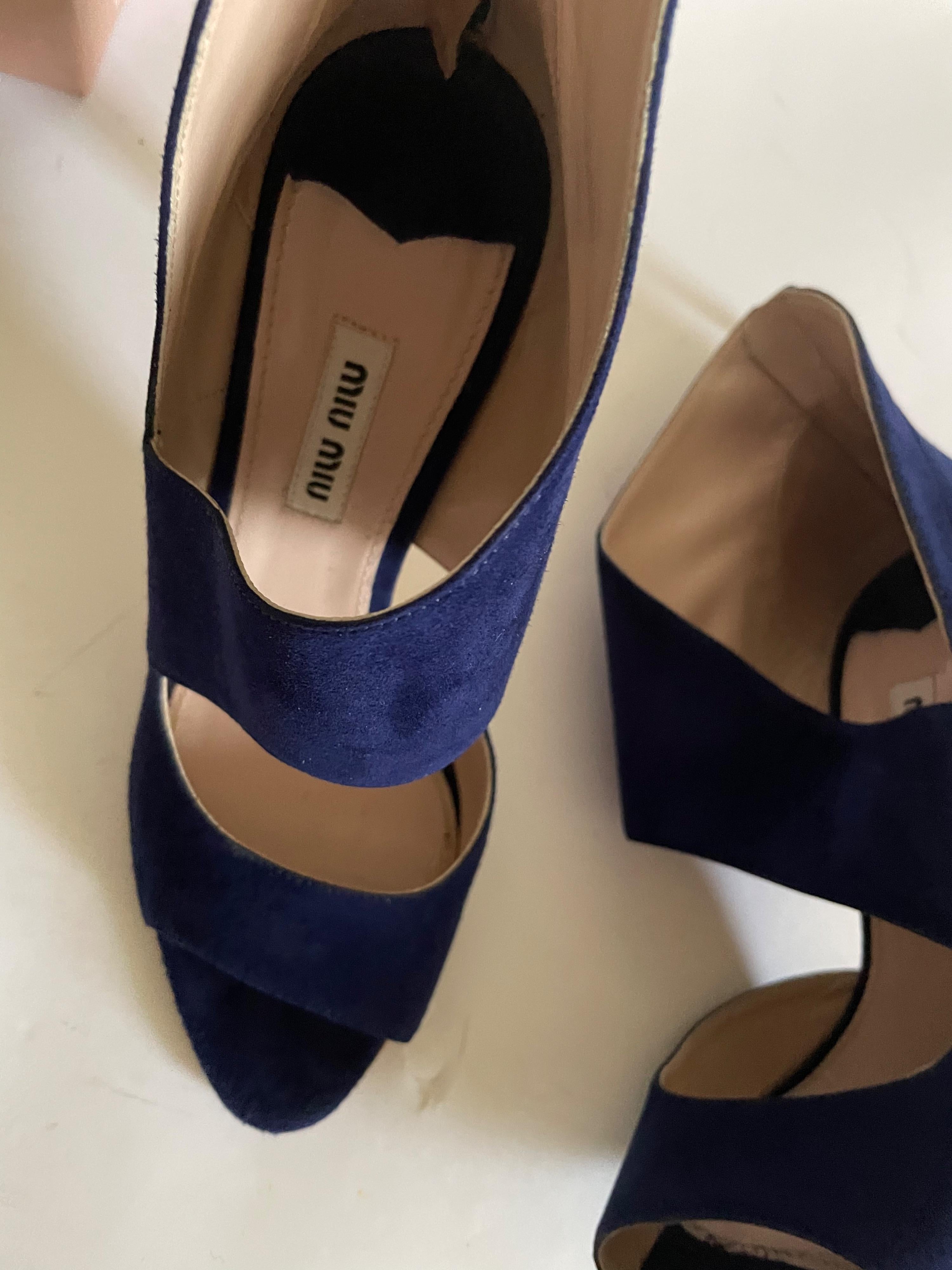 Navy Cutout Suede Pumps