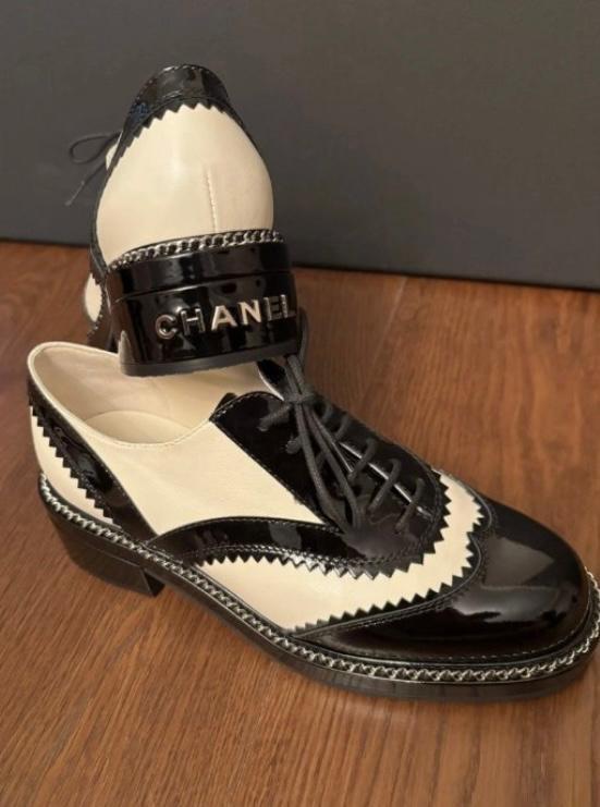 Chanel Leather Brogues