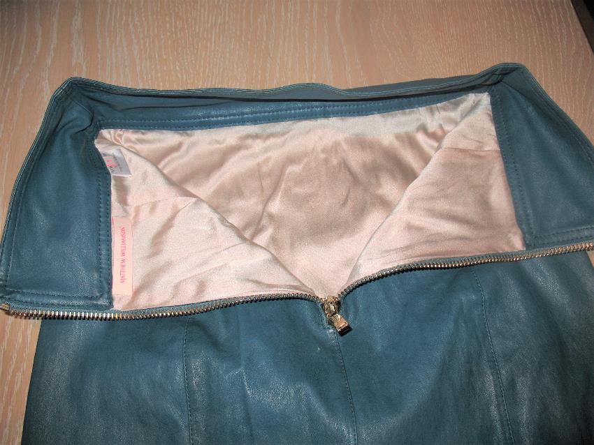 Matthew Williamson Butter-soft leather skirt in turquoise colour