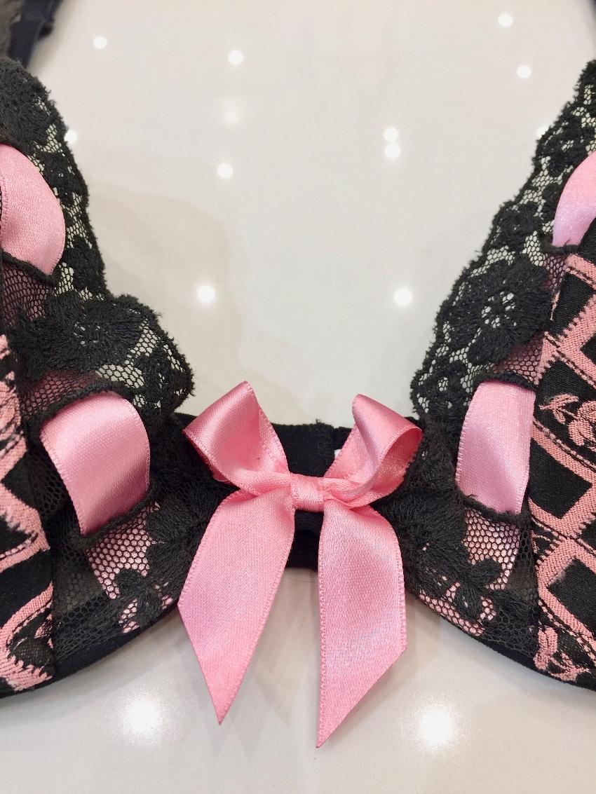 Vannina Vesperini Paris Rose & Black Plunge Bra & Thong Set