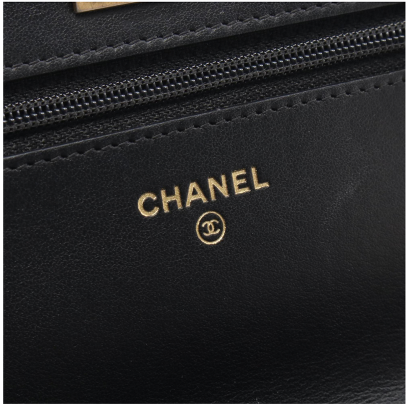 Chanel Pre-Fall 2019 Crocodile Embossed Calfskin Black and Gold Graffiti Bag with Gold Chain