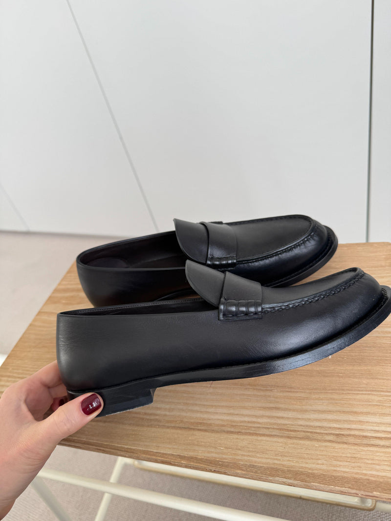 The Row Black Leather 20mm Novus loafers