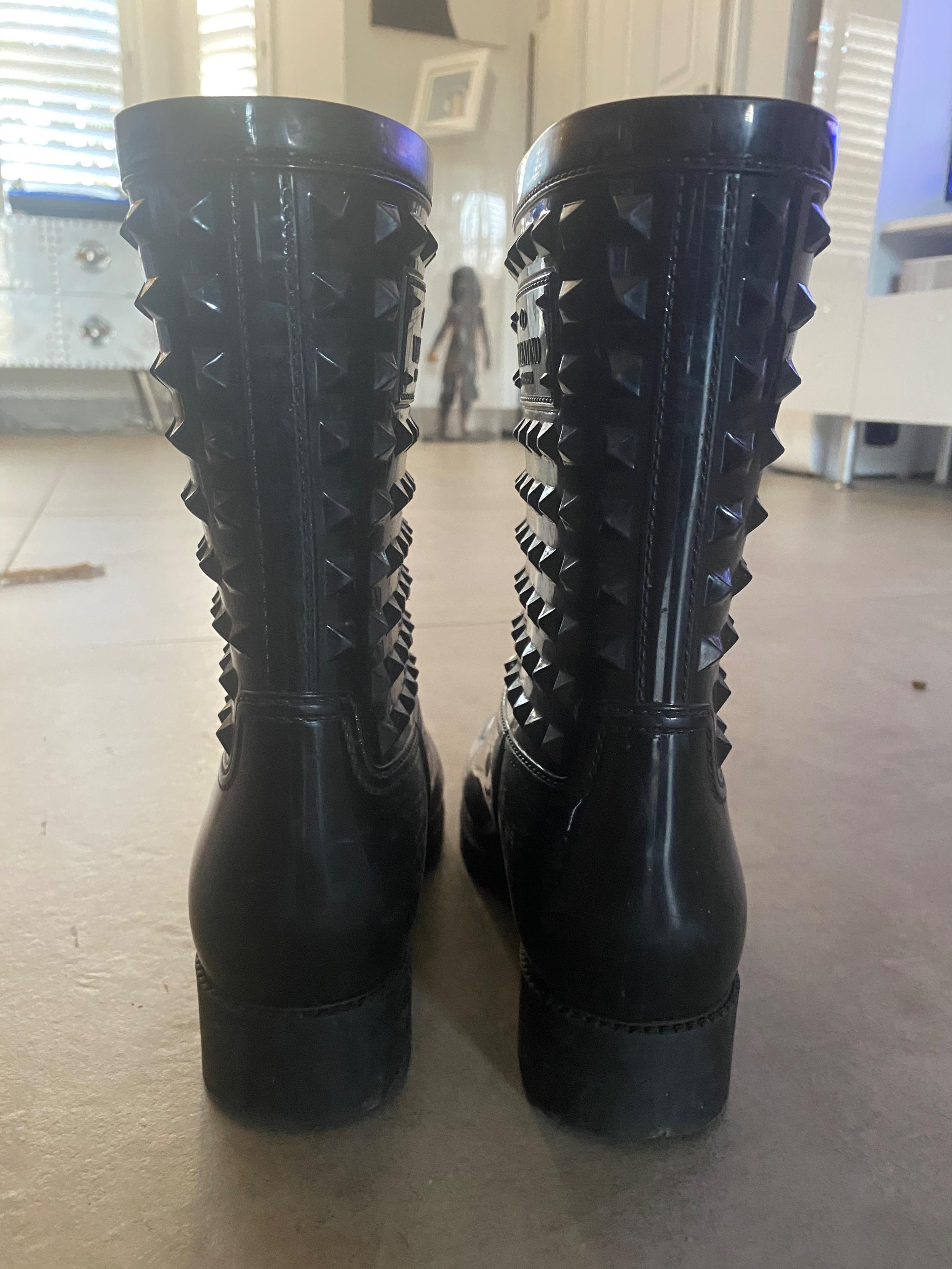 black rubber Rockstud long rain boots