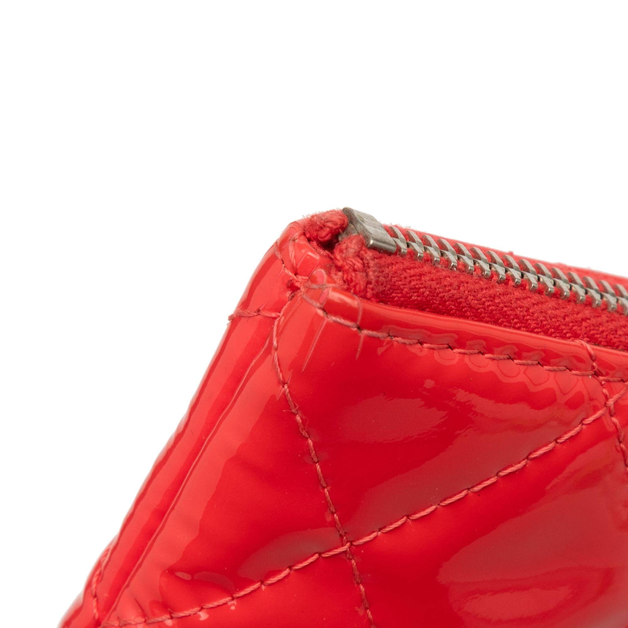 Chanel Red Medium Patent Quilted Cosmetic Case
