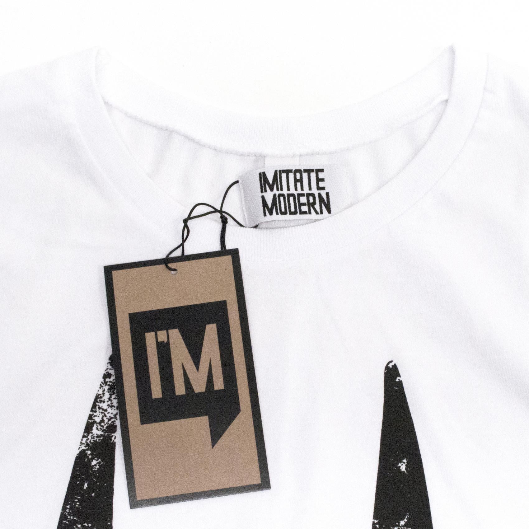 White batskull t-shirt